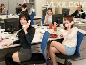 Bạn tình quan hệ kiểu chó, tất đen siêu mỏng